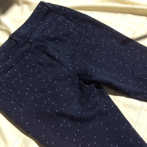 Dark wash EUC Denim flare leg Jeans with allover tiny STARS! Women Size 12 - Picture 4 of 4
